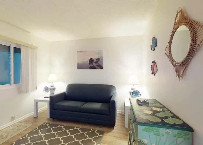 Holiday home Convenient Near The With Balcony Pools Gym & Sauna