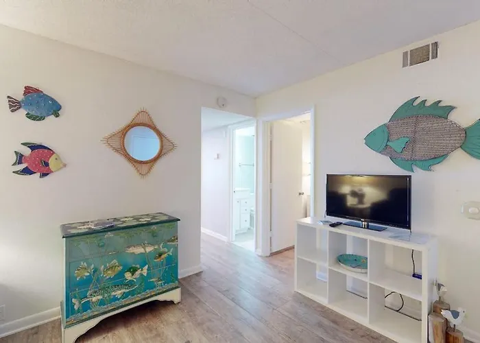 Holiday home Convenient Near The With Balcony Pools Gym & Sauna