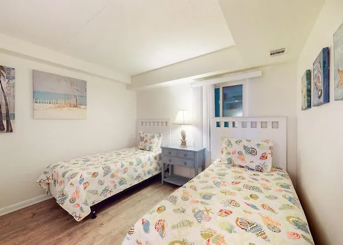 Convenient Near The With Balcony Pools Gym & Sauna Holiday home