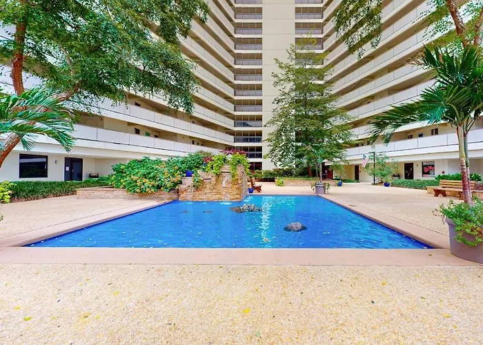 Holiday home Convenient Near The With Balcony Pools Gym & Sauna Ocean City