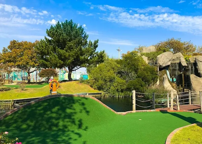 Holiday home Convenient Near The With Balcony Pools Gym & Sauna Ocean City